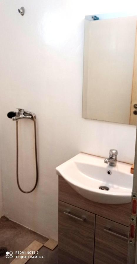 Isavella'S Apartment Schoinoussa Екстериор снимка